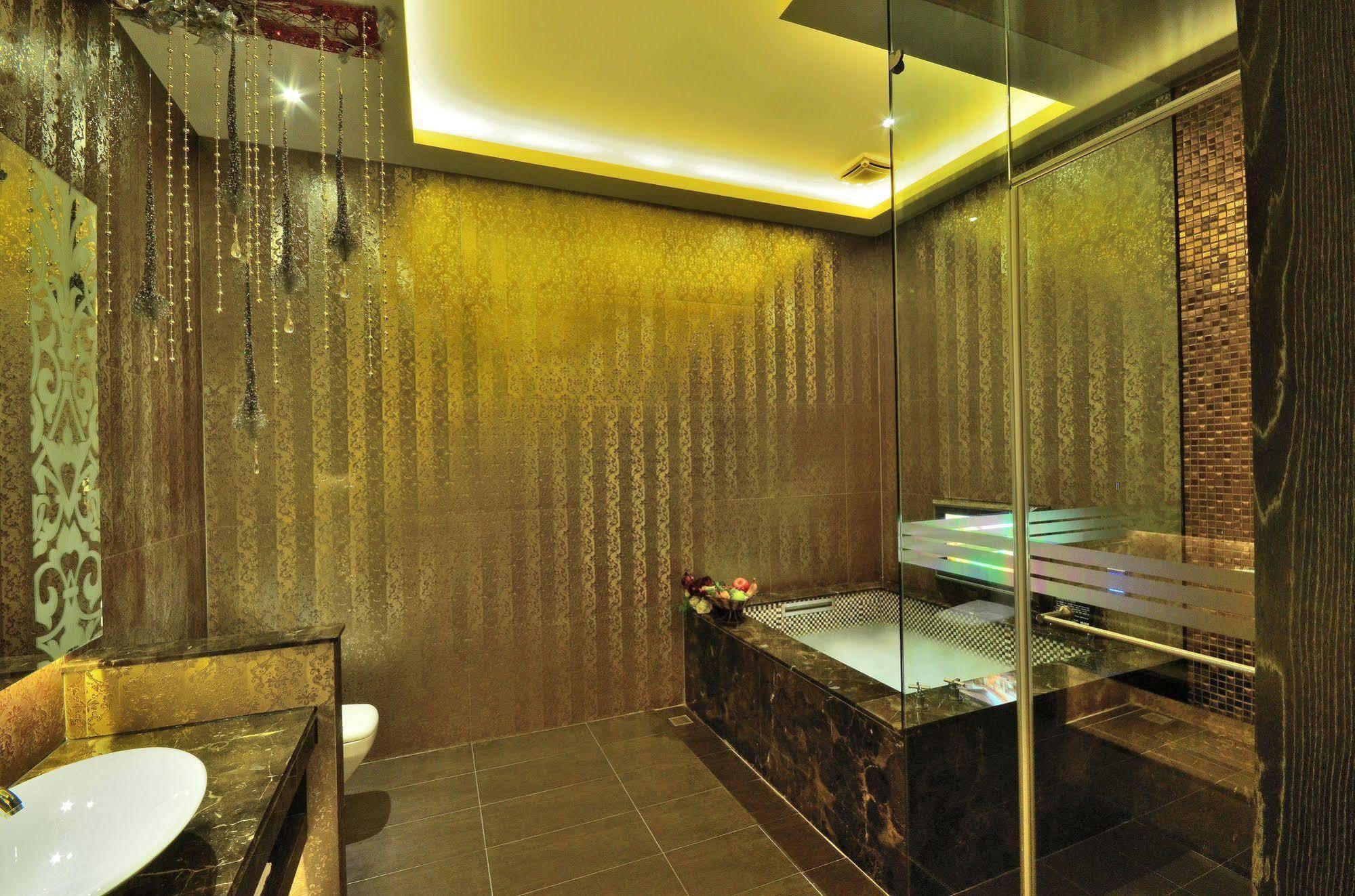 Hea Duenn Motel Taichung Exterior foto