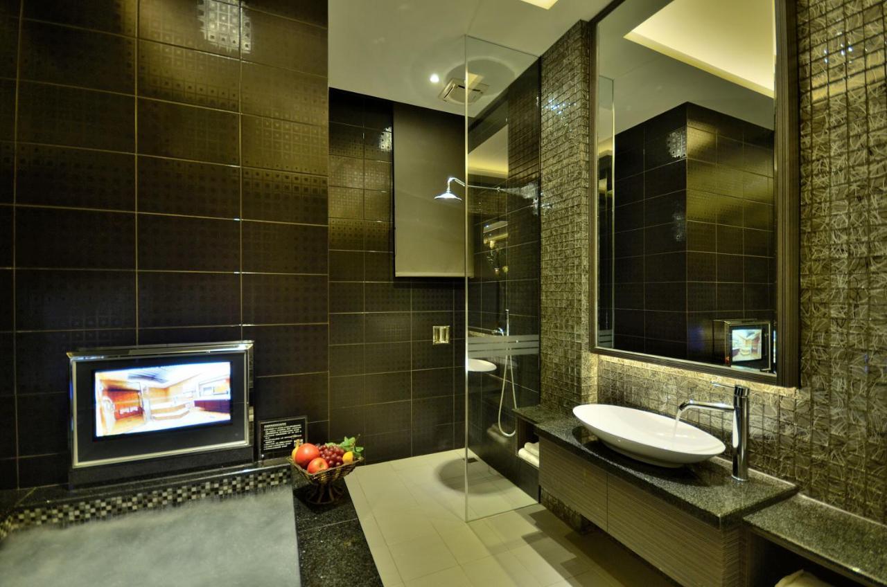 Hea Duenn Motel Taichung Exterior foto