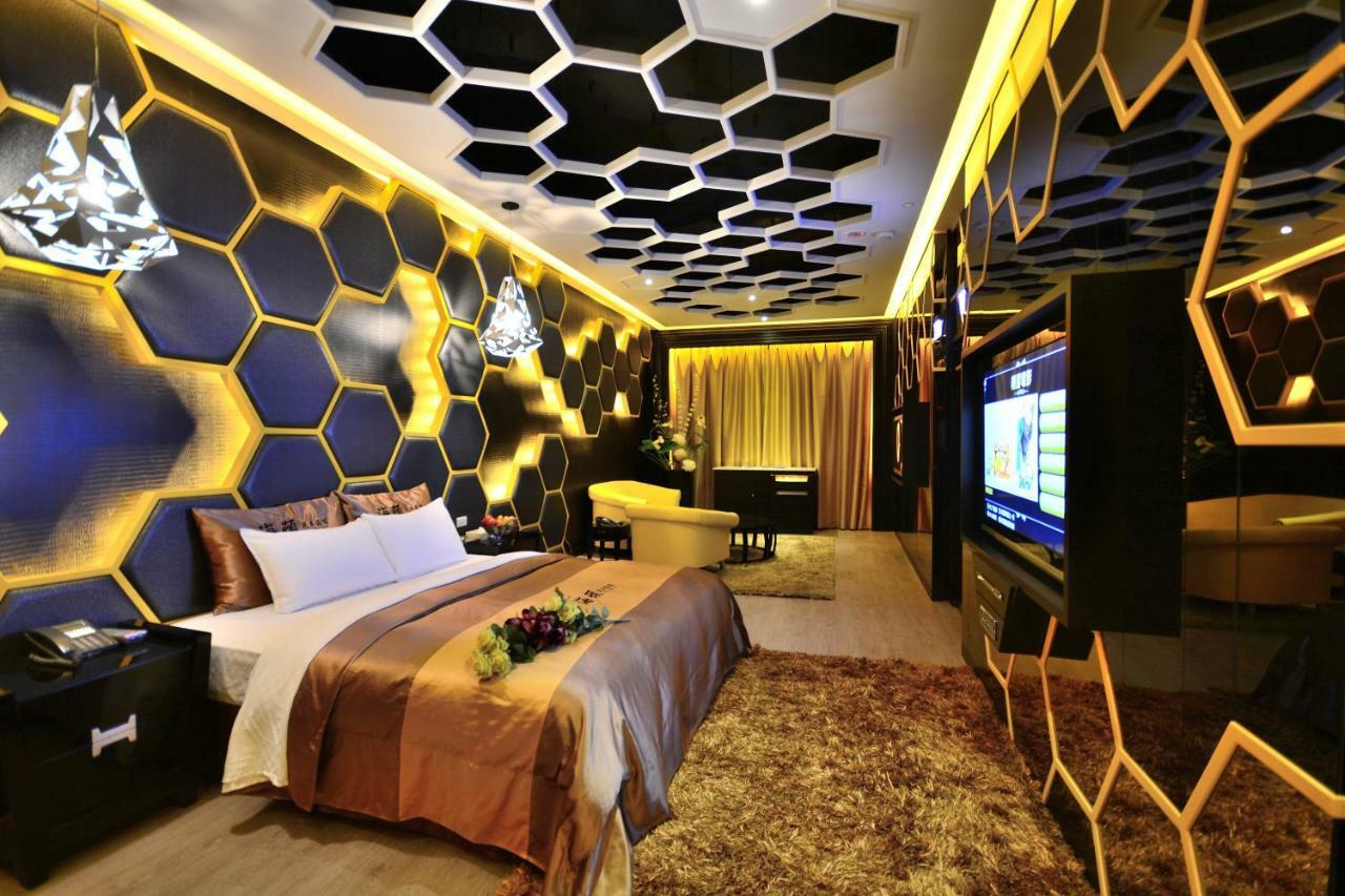 Hea Duenn Motel Taichung Exterior foto